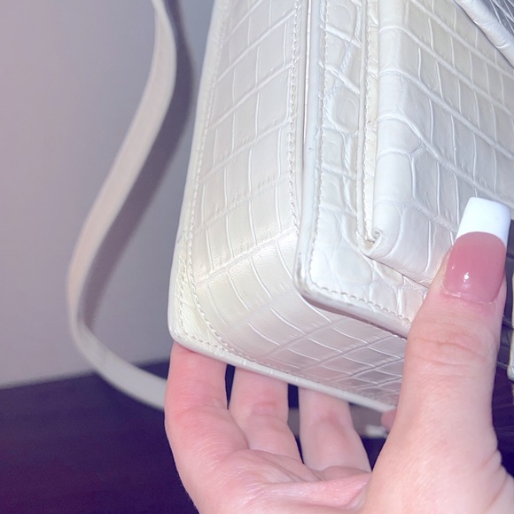 SAINT LAURENT MEDIUM BELLECHASSE CROC EFFECT TOP HANDLE BAG - Picture 7 of 13